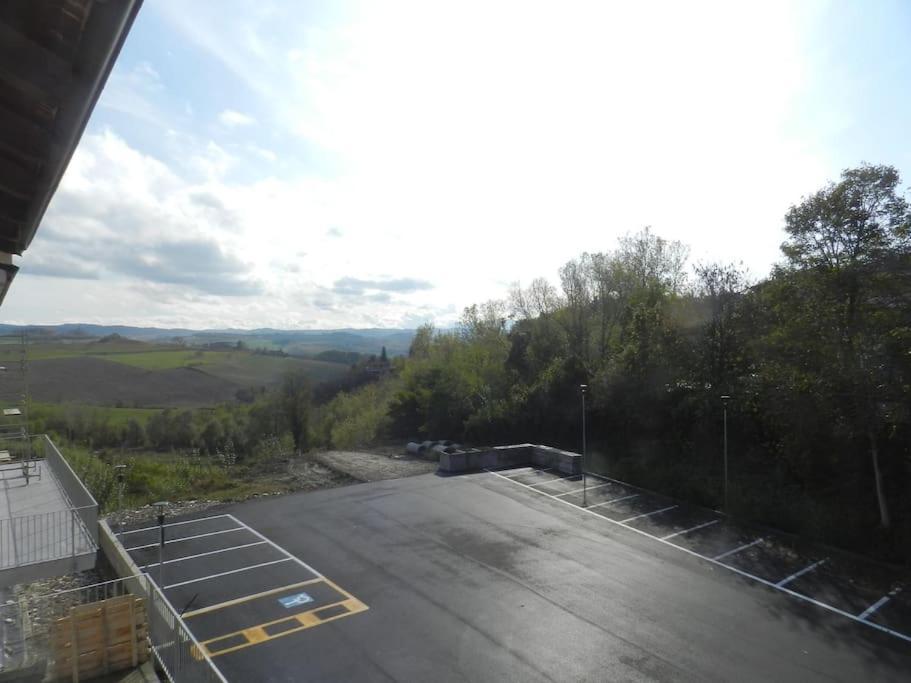 Charming 2.5Room Flat In Center Of Monforte D'Alba Exterior photo